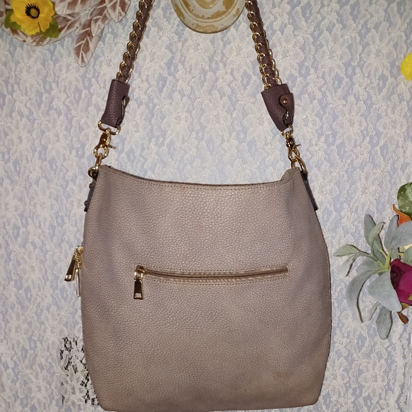 G.H. Bass & Co. Large Leather Taupe Women's Shoulder Bag 16x14" - Picture 6 of 16
